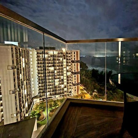Spectacular High Floor Sea View And Pool View Residences Kuantan Exterior foto
